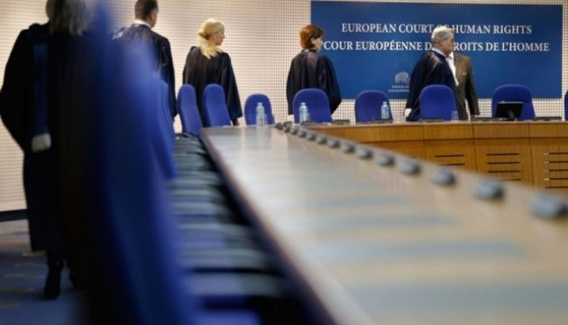 Европейский суд по правам человека 2 мая присудил 95 тысяч евро компенсации трем россиянам, которые пожаловались на пытки в отделениях полиции. 