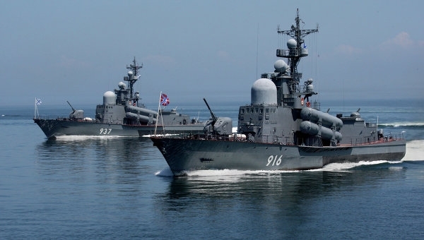 Три российские военные корабли приблизились к латвийской границы. 