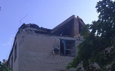 Утром 28 мая боевики начали обстрел Красногоровки, повреждено здание больницы. 