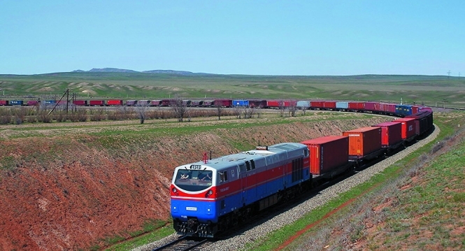 Дочернее предприятие "Российских железных дорог" - "Федеральная грузовая компания" (ФГК), которая попала под украинские санкции, завершит вывод вагонов с территории Украины в течение двух недель. 