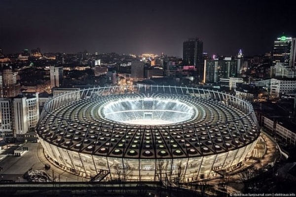 В Киеве начали подготовку к приему финала Лиги чемпионов УЕФА, который состоится в мая 2018 года на НСК "Олимпийский". 