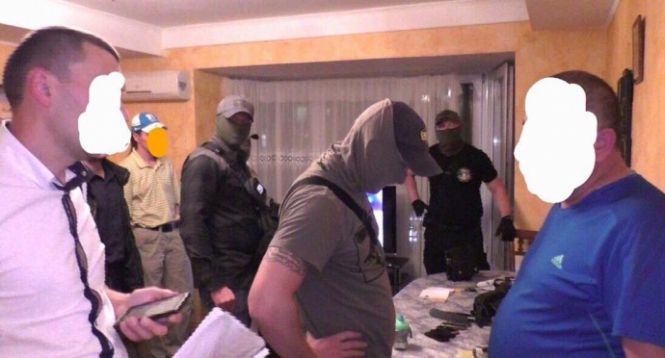 Начальника Обуховского районного отдела полиции Дениса Ярославского взяли под стражу сроком на два месяца. 