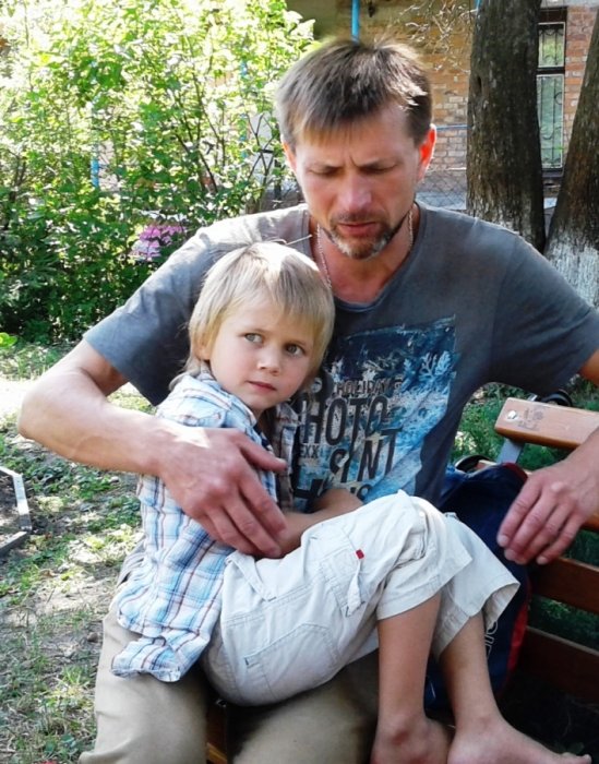 В селе Буки на территории Тетеревской территориальной общины, Житомирской, в семье отобрали троих детей и поместили их в приют. 