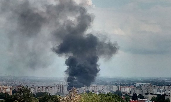 Во Львове на улице Замарстыновской произошел масштабный пожар. 