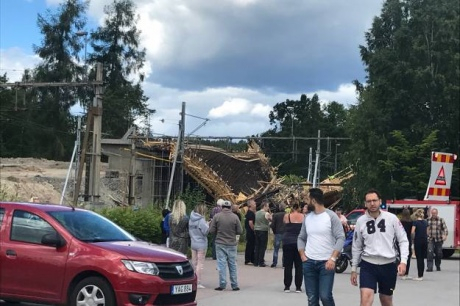 В коммуне Лудвика в центральной Швеции произошла авария на строительстве железнодорожного моста. 