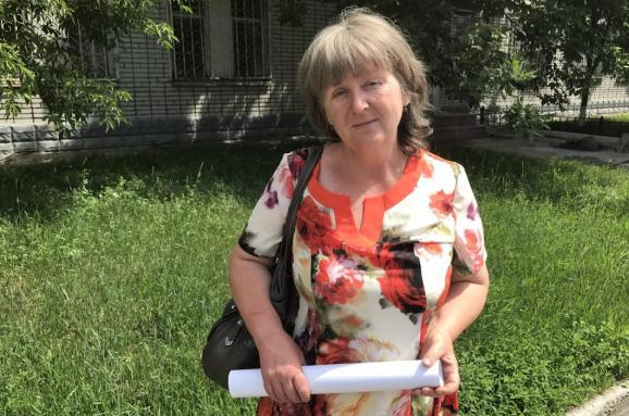 Светлана Агеева, мать русского военнослужащего Виктора Агеева, который был захвачен украинскими военными в Луганской области, рассказала, что военное ведомство РФ отрицает, что ее сын является военнослужащим, и она не подозревала, что сын находится в Украине. 
