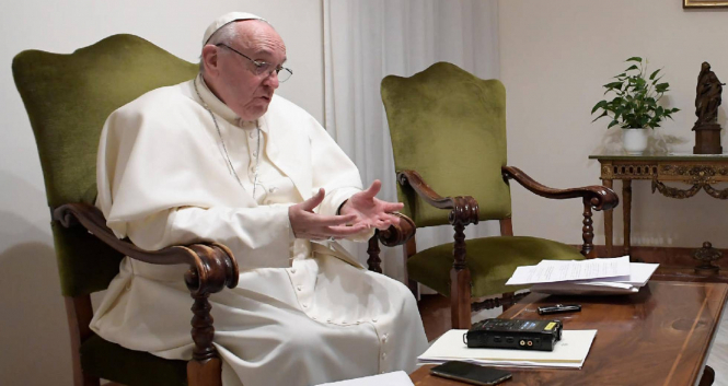 Папа Римский Франциск признался, что в возрасте 42 лет обращался за помощью к психотерапевту 