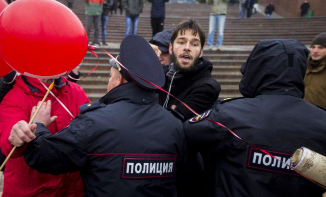 В Москве (РФ) началась акция в поддержку политика Алексея Навального. 