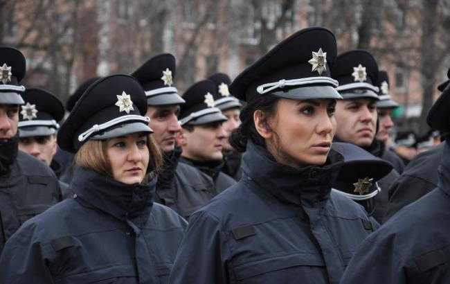 Полиция Киева и области с 31 октября перешла на усиленный режим несения службы из-за опасности терактов. 
