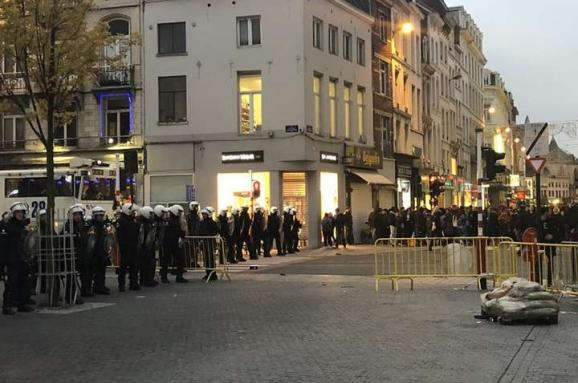 В Брюсселе после демонстрации против рабства, которая переросла в погромы в центре города, задержали около 100 человек. 