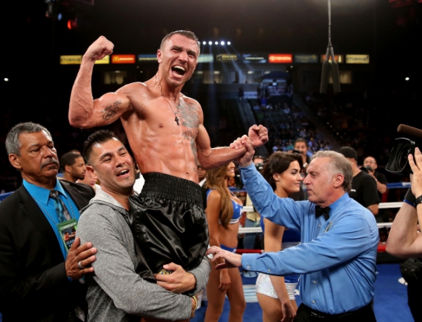 Спортивный телеканал HBO назвал боксера, который стал лучшим в 2017 году, что уходит. 