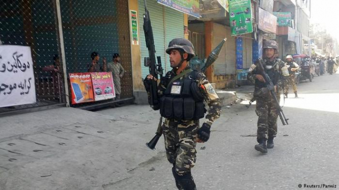 В результате нападения террориста-смертника в Афганистане погибли шесть гражданских лиц, еще 13 человек получили ранения. 