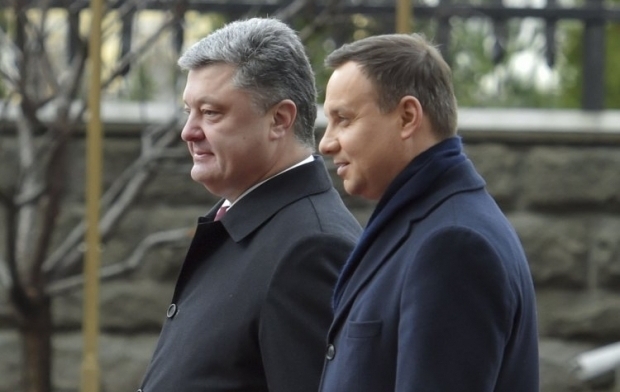 Польша и Украина договорились ввести совместный таможенный контроль на границе. 