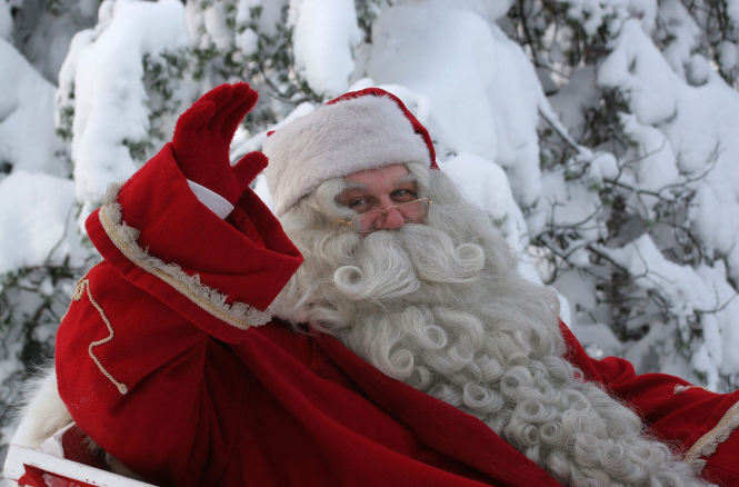 Утром 24 декабря Санта Клаус отправился в свое традиционное праздничное турне. 