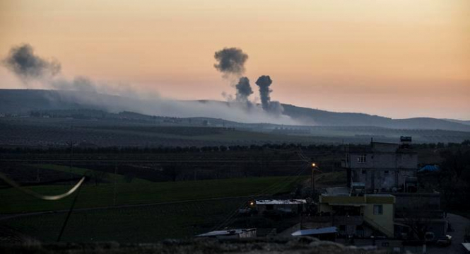 В Правительстве Сирии осудили Турция за начало операции против курдских "Отрядов Народной самообороны" (YPG) на севере Сирии и заявили, что Анкара не впереди Дамаск о намерении начаты боевые действия на ее территории. 