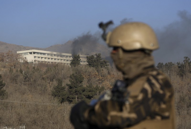 Группировка "Талибан" взяло на себя ответственность за нападение на отель в столице Афганистана Кабуле, в результате которого погибли по меньшей мере 18 человек, среди погибших украинцы. 