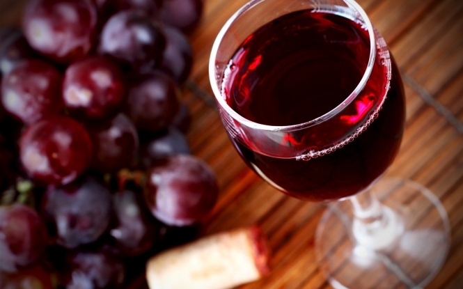 В Украине решили ввести День виноградарей, виноделов и садоводов. 