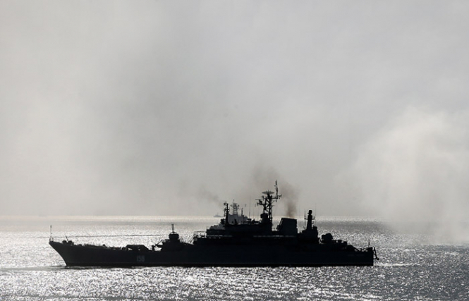 Сухогруз под флагом Сьерра-Леоне столкнулся в Эгейском море с десантным кораблем Черноморского флота "Ямал". 
