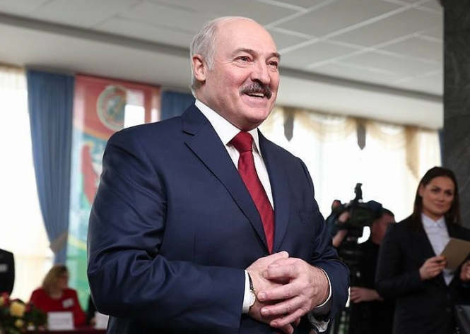Президент Беларуси Александр Лукашенко заявил, что Минск останется переговорной площадкой по урегулированию конфликта в Украине. 