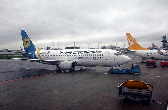 Самолет украинской авиакомпании "Международные авиалинии Украины", совершавший рейс Киев-Тбилиси, в воскресенье, 4 февраля, аварийно приземлился в Тбилисском международном аэропорту. 