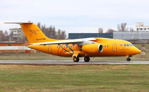 По предварительным данным, самолет Ан-148, разбившегося в Подмосковье, при взлете столкнулся с вертолетом "Почты России". 