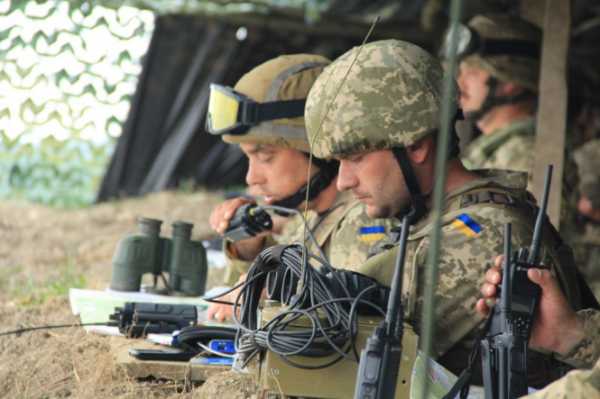 В Главном управлении связи и информационных систем Генерального штаба Вооруженных Сил Украины заявили о мести за проигрыш в закупке радиостанций. 