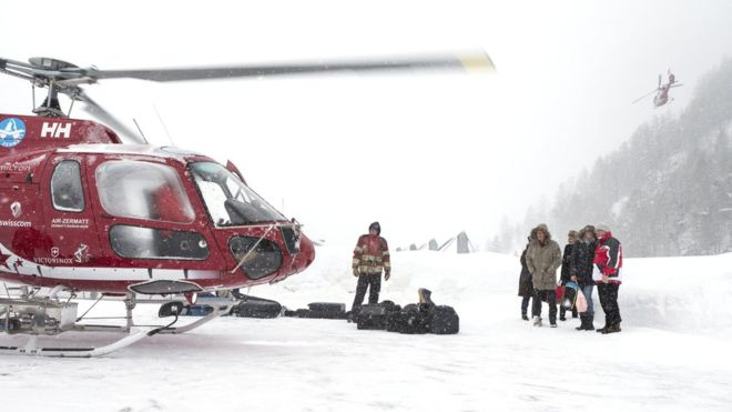 Во Франции четыре человека погибли в результате схода лавины в департаменте Приморские Альпы на юго-востоке страны. 