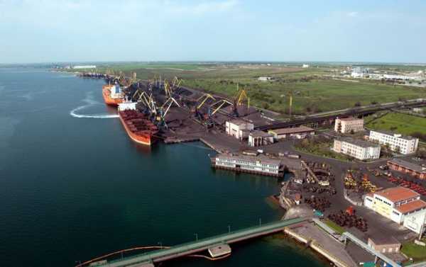 Три международные компании подали заявки на участие в тендере на проведение эксплуатационного дноуглубления на подходных каналах и в акваториях Мариупольского и Бердянского морских портов. 