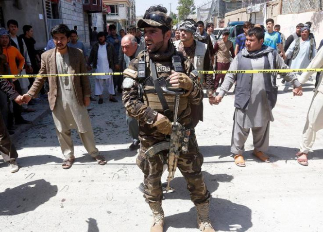 Число жертв теракта в Кабуле достигло по меньшей мере 52 человек. 