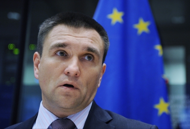 Министр иностранных дел Украины Павел Климкин анонсировал подписание соглашения о либерализации визового режима с Македонией. 