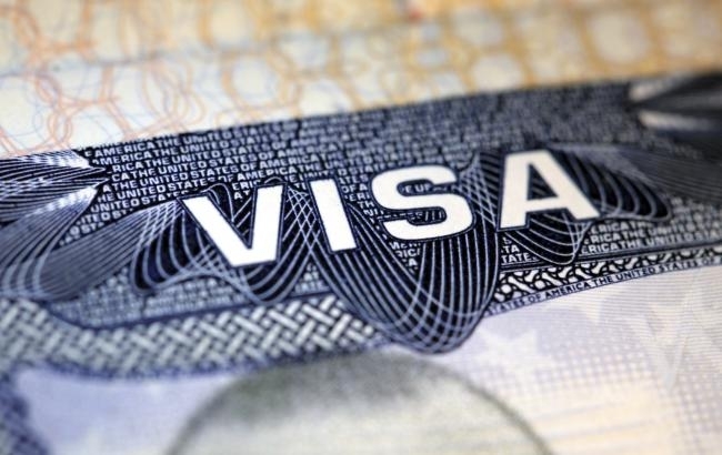 В 2017 году граждане Украины вдвое реже обращались за краткосрочными шенгенскими визами, чем в 2016-м. 
