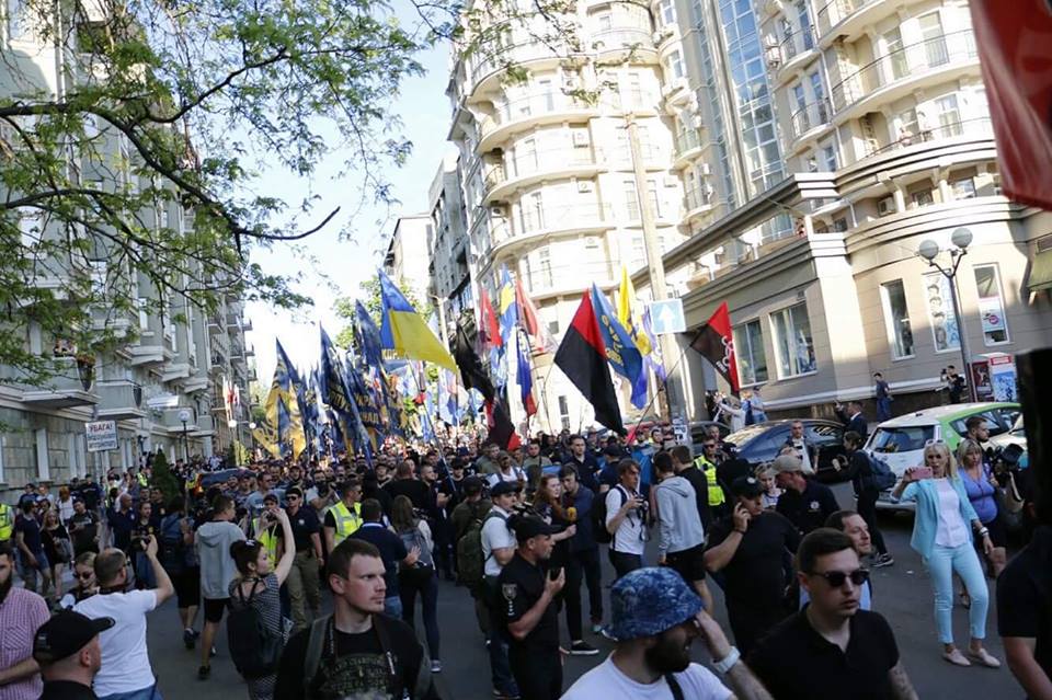 2 мая в Одессе украинские националисты вышли на так называемый "марш украинского порядка". 
