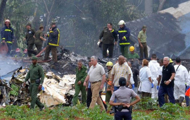 На месте крушения пассажирского Boeing-737 на Кубе 18 мая, найдены по меньшей мере трое живых. 
