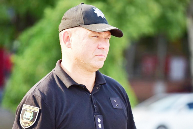 Начальником полиции Луганской области назначен Сергей Колесник вместо Сергея Комиссарова, который теперь возглавляет полицию Запорожской области. 