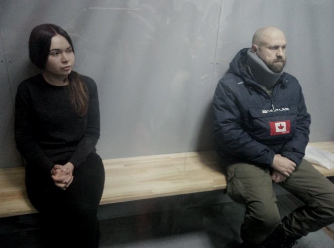 В суде по делу ДТП в Харькове с участием Елены Зайцевой и Геннадия Дронова были пересмотрены видеоролики с первыми словами Зайцевой после аварии. 