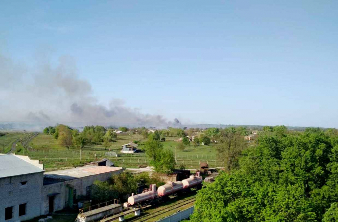 Пожар на территории военного арсенала в Балаклее Харьковской области локализован. По состоянию на 19:30 там остался лишь небольшой очаг огня. 
