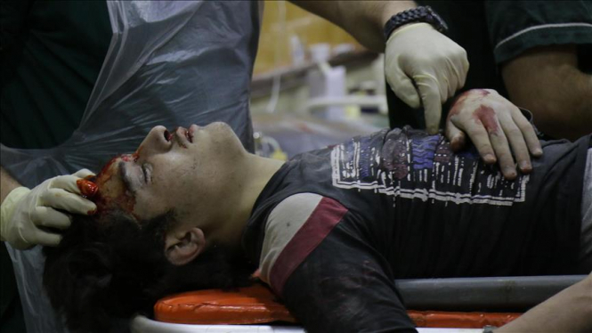 В сирийском городе Идлиб прогремел взрыв, в результате которого погибли 12 человек, еще 25 получили ранения. 
