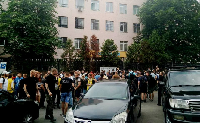 После установления личных данных и получения объяснений полиция отпустила всех задержанных противников "Марша равенства" в Киеве. 