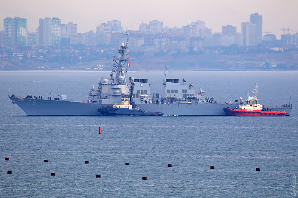 Американский ракетный эсминец USS Porter DDG 78 зашел сегодня утром, 8 июля, в Одесский порт. 
