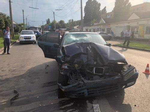Во вторник, 24 июля, в Черкассах в результате столкновения двух легковых автомобилей погибли мать и ее ребенок. 