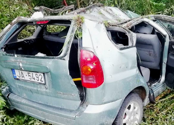 На автодороге Тухля - Славское в Сколевском районе Львовской области в результате ДТП пострадали четверо иностранцев. 