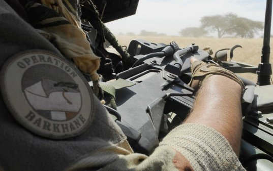 Вооруженные силы Франции во время спецоперации в Мали убили одного из главарей террористической группировки "Исламское государство" в Западной Африке, что образовало в регионе так называемую "Большую Сахару" (ISGS) - Мохаммеда Ага Альмунера. 
