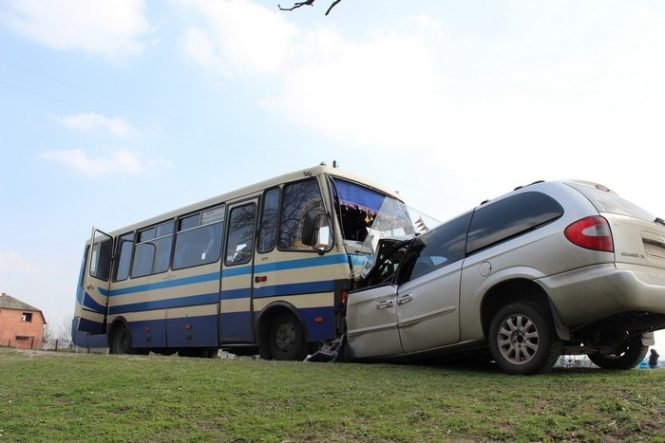 По состоянию на пятницу, 17 августа, сотрудники "Укртрансбезпекы" проверили 27 тысяч транспортных средств. Согласно их выводам, каждый третий единица общественного транспорта не имеет права выходить на маршрут. 