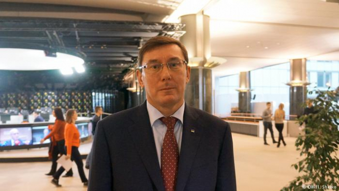 Генеральный прокурор Юрий Луценко заявил, что самой большой проблемой в Генеральной прокуратуре является невозможность полной очистки органа от коррумпированных прокуроров. 