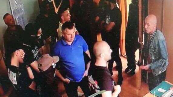 В Броварах Киевской области напали на сотрудников Киевоблгаза. 