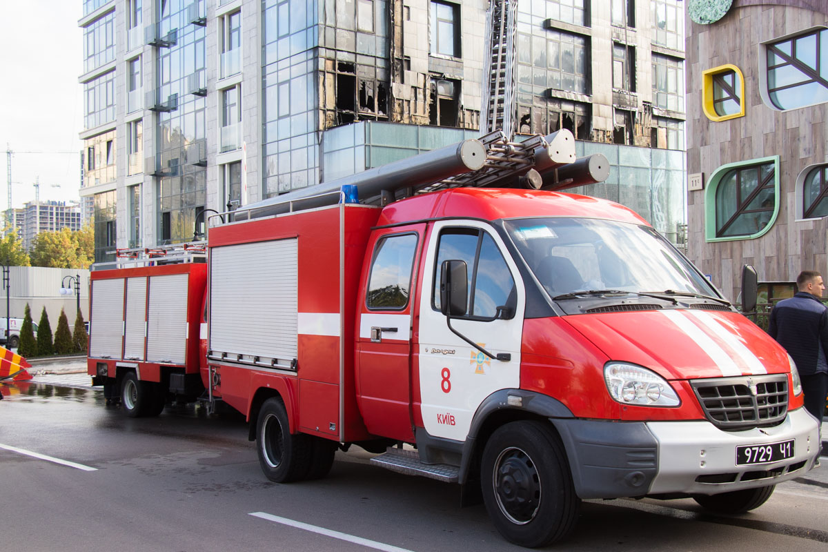 28 сентября в ЖК "Новопечерские Липки" на улице Драгомирова, 11 возник пожар. 