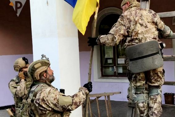 Около 100 жителей освобожденного украинскими военными хутора Свободный в Луганской области остались без электроэнергии. 