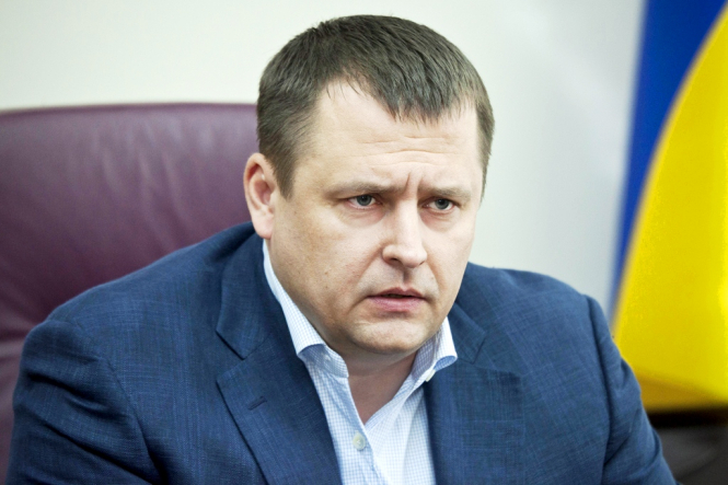 Мэр Днепра Борис Филатов прокомментировал информацию о том, что в городе намерены запретить публичное воспроизведение композиций российских исполнителей, а также тех, кто поддержал агрессию РФ против Украины. 