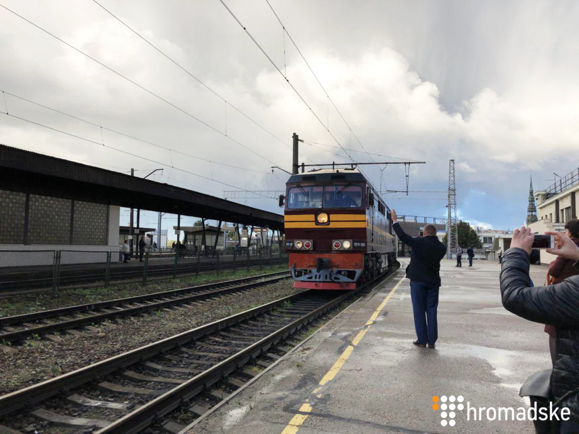 В столицу Латвии прибыл первый рейс украинского поезда «четырех столиц», который ехал из Киева в Минск, далее в Вильнюс и до конечной точки - Риги. 