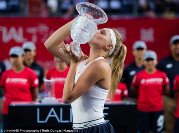 18-летняя украиских теннисистка Даяна Ястремская выиграла турнир WTA с призовым фондом 226 750 долларов. 